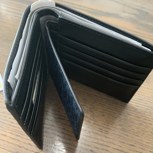 Michael Kors NEW 2-in-1 men’s leather wallet - Picture 7 of 12